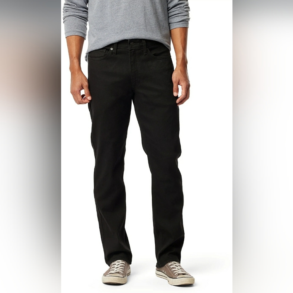 Levi Strauss Signature Men's Relaxed Flexible Waistband Jeans